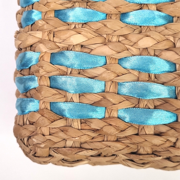 ESPRIT Large Woven Straw Tote Purse - Picture 6 of 17